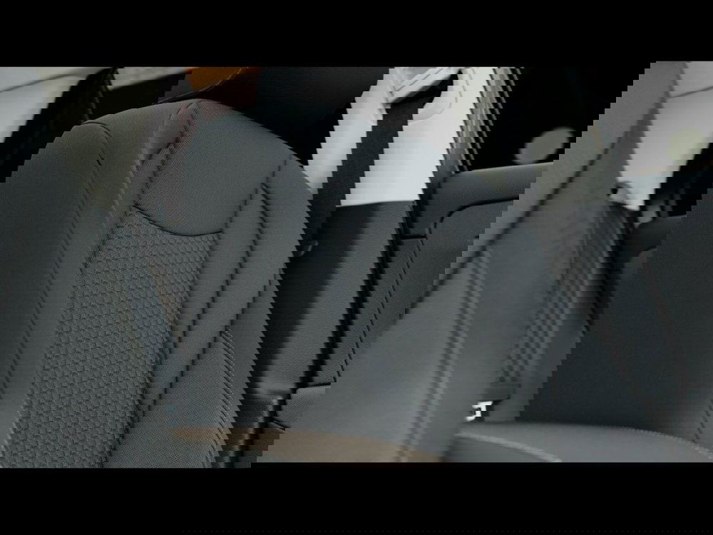 Volkswagen T-Roc nuova a Livorno (7)