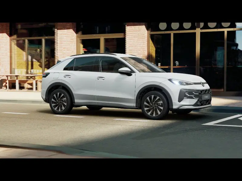 Volkswagen T-Roc nuova a Livorno (3)