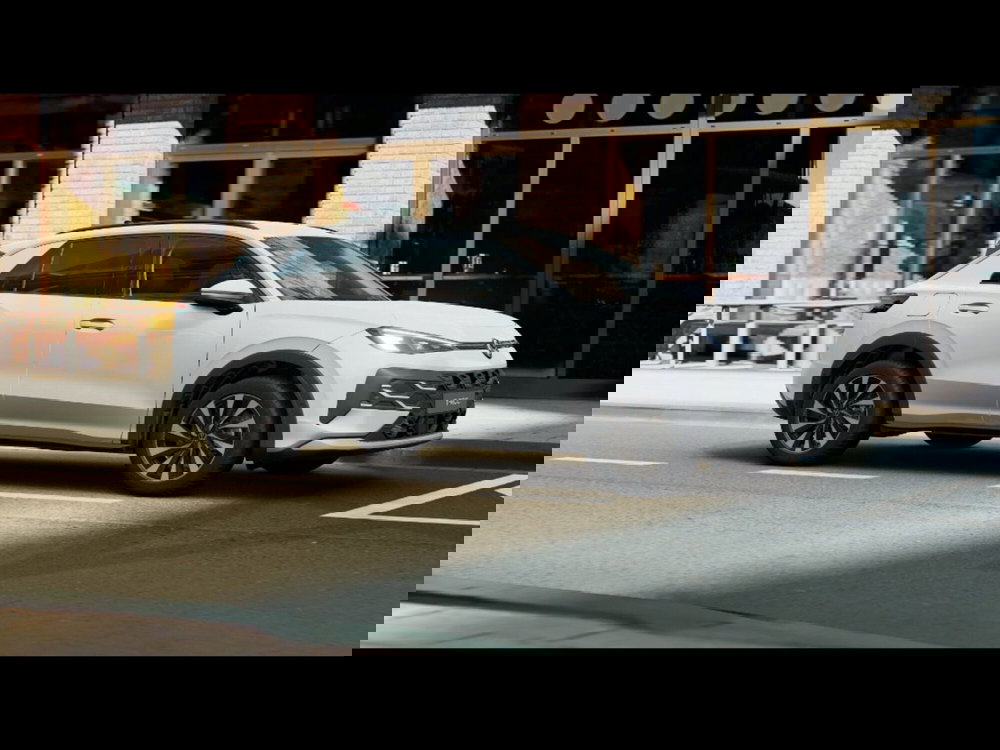 Volkswagen T-Roc nuova a Livorno (3)