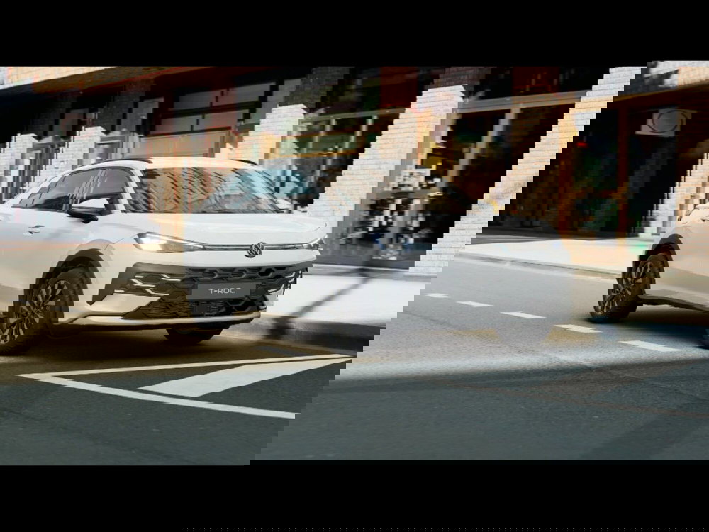 Volkswagen T-Roc nuova a Livorno (4)