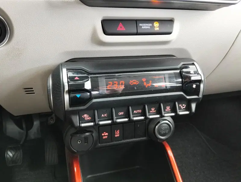 Suzuki Ignis usata a Como (17)