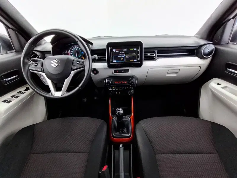 Suzuki Ignis usata a Como (3)