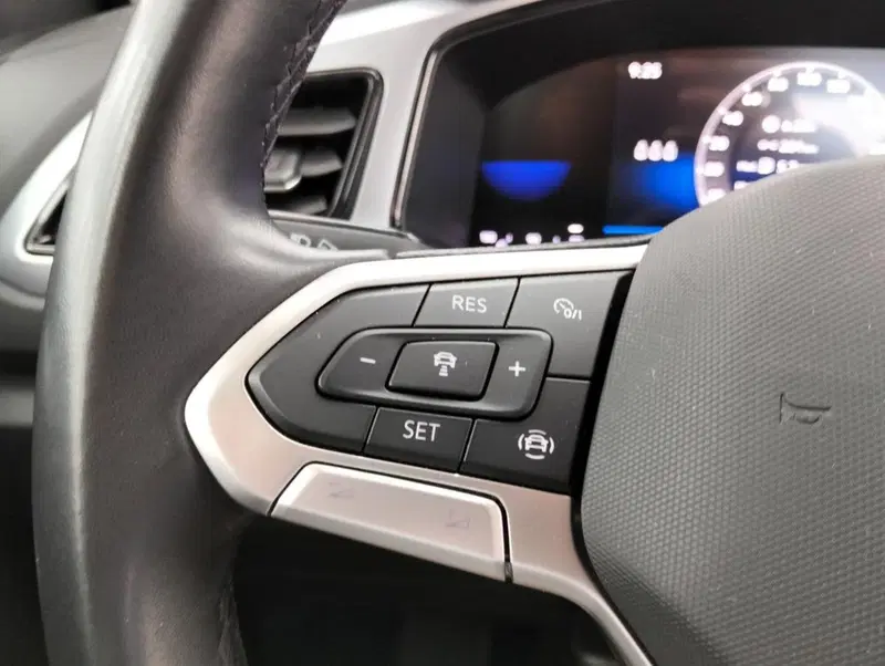 Volkswagen T-Roc usata a Como (11)