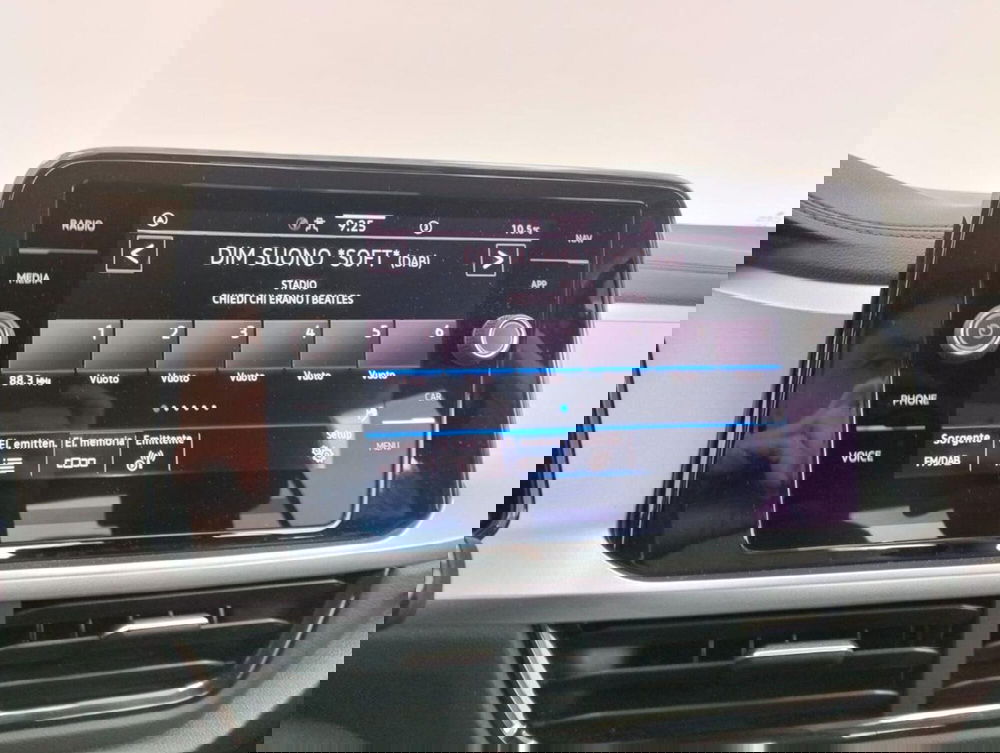 Volkswagen T-Roc usata a Como (13)