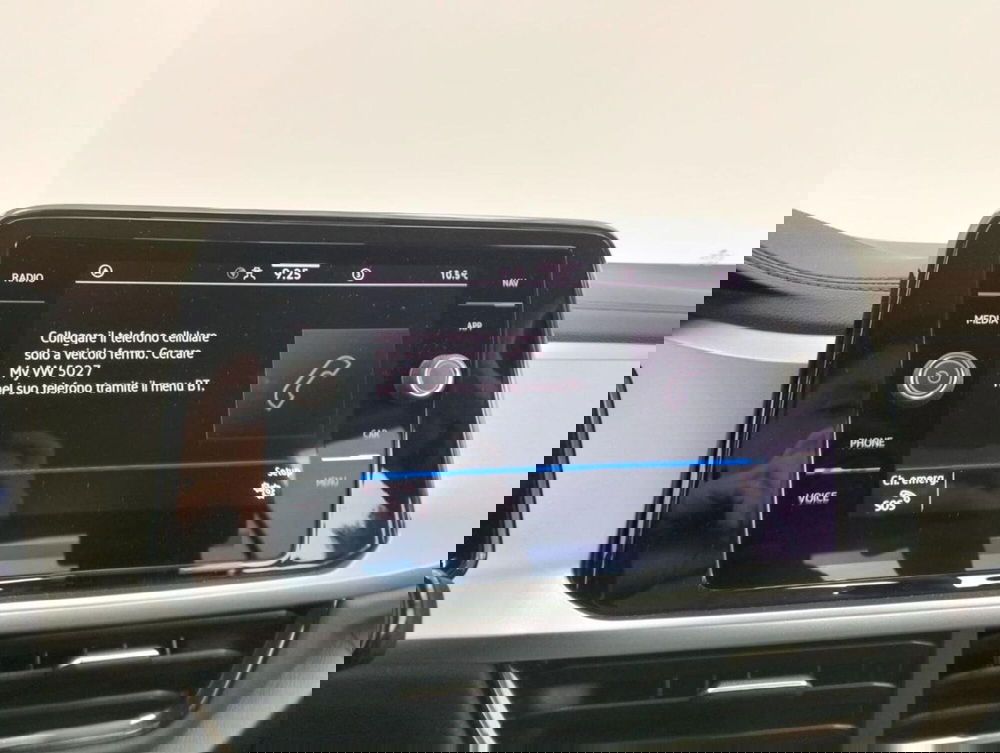 Volkswagen T-Roc usata a Como (14)