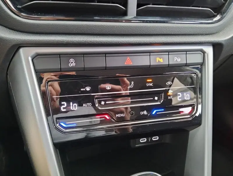 Volkswagen T-Roc usata a Como (17)