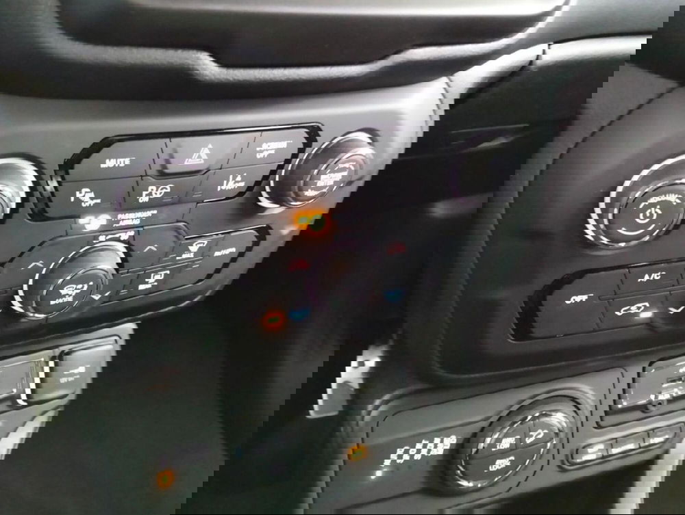 Jeep Renegade usata a Como (19)