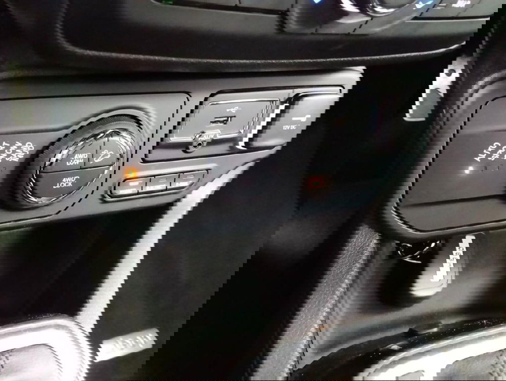 Jeep Renegade usata a Como (20)