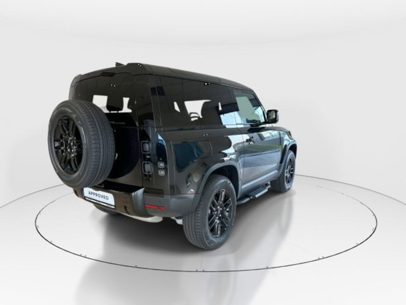 Land Rover Defender nuova a Modena (2)