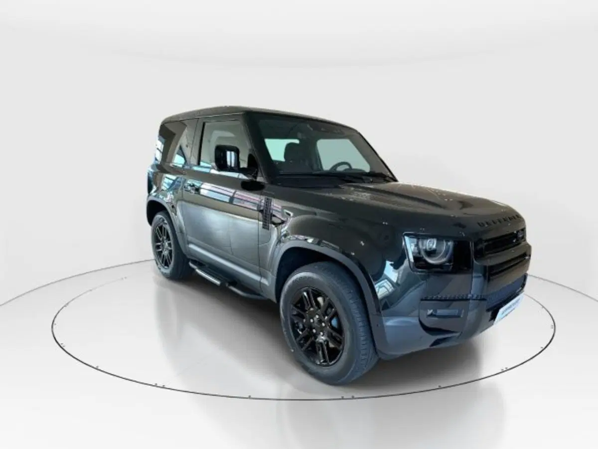 Land Rover Defender nuova a Modena (3)
