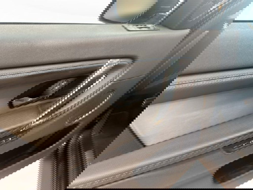 Land Rover Discovery Sport usata a Modena (14)