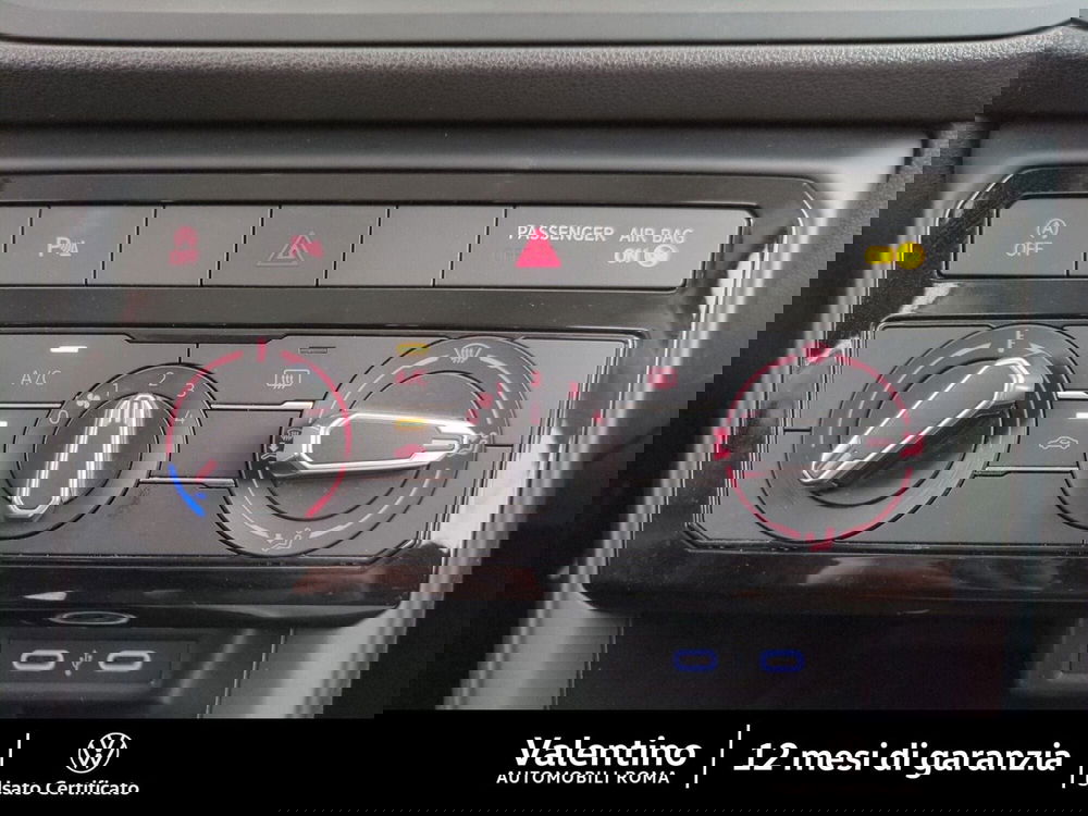 Volkswagen T-Cross usata a Roma (17)