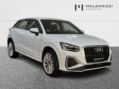 Audi Q2 35 2.0 tdi S line edition s-tronic del 2025 usata a Taranto