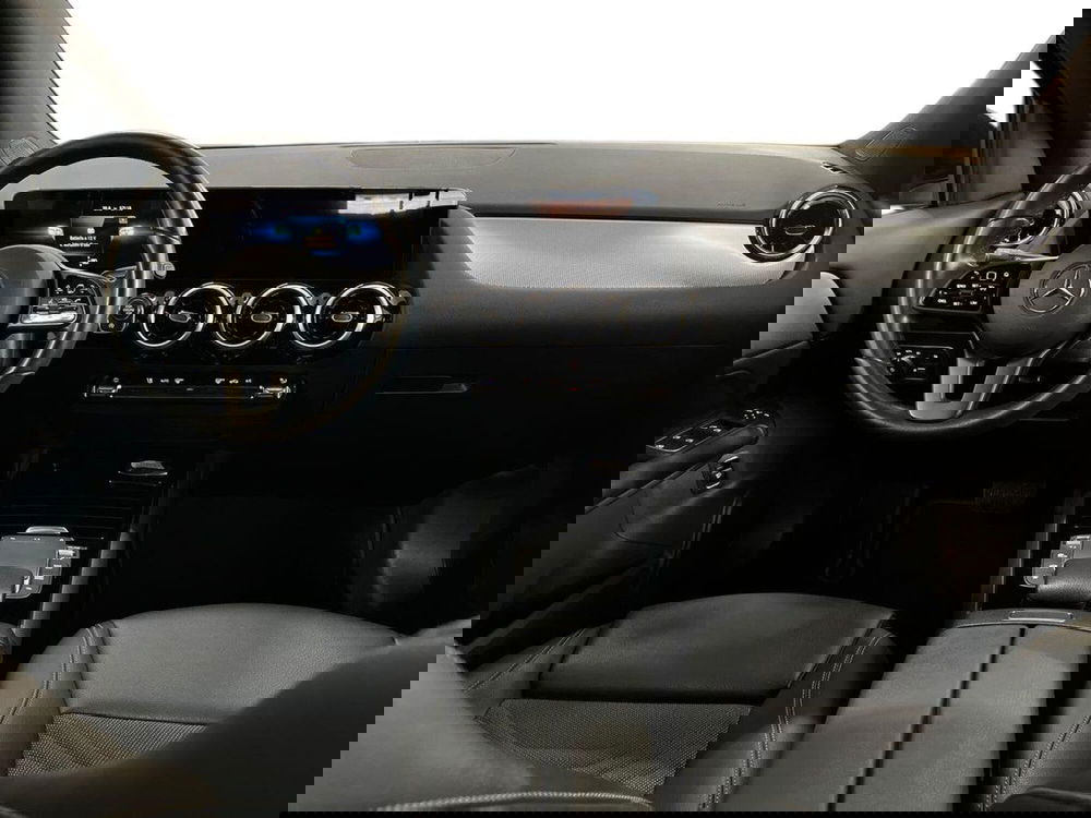 Mercedes-Benz GLA SUV usata a Taranto (8)