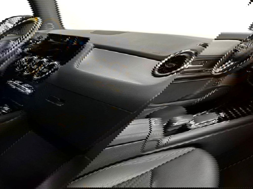 Mercedes-Benz GLA SUV usata a Taranto (9)