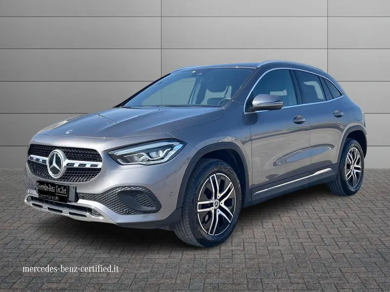 Mercedes-Benz GLA SUV usata a Matera