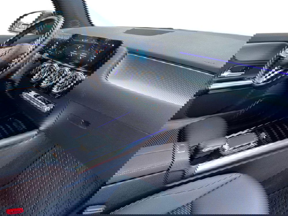 Mercedes-Benz GLA SUV usata a Matera (15)