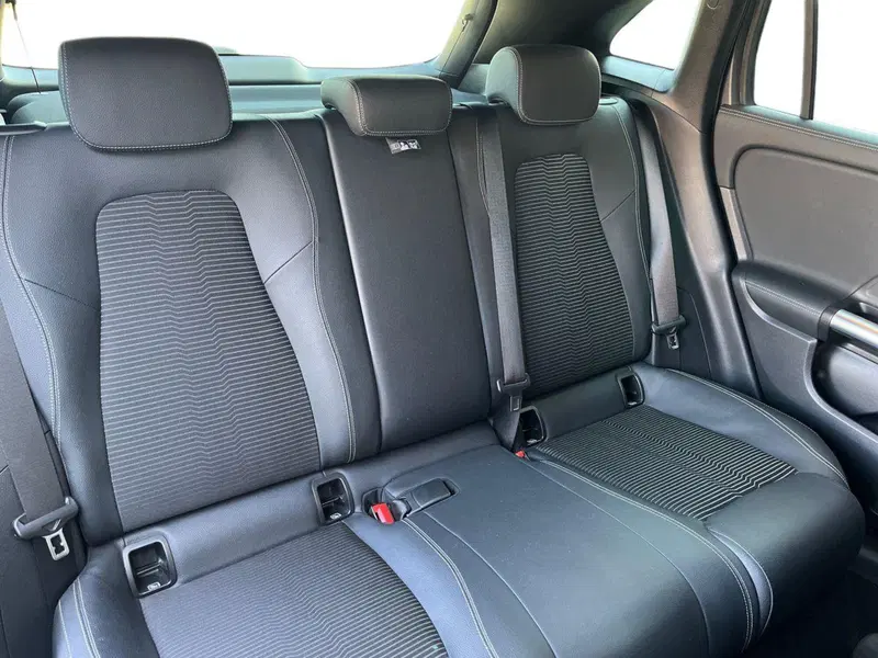 Mercedes-Benz GLA SUV usata a Matera (16)