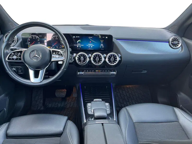 Mercedes-Benz GLA SUV usata a Matera (9)