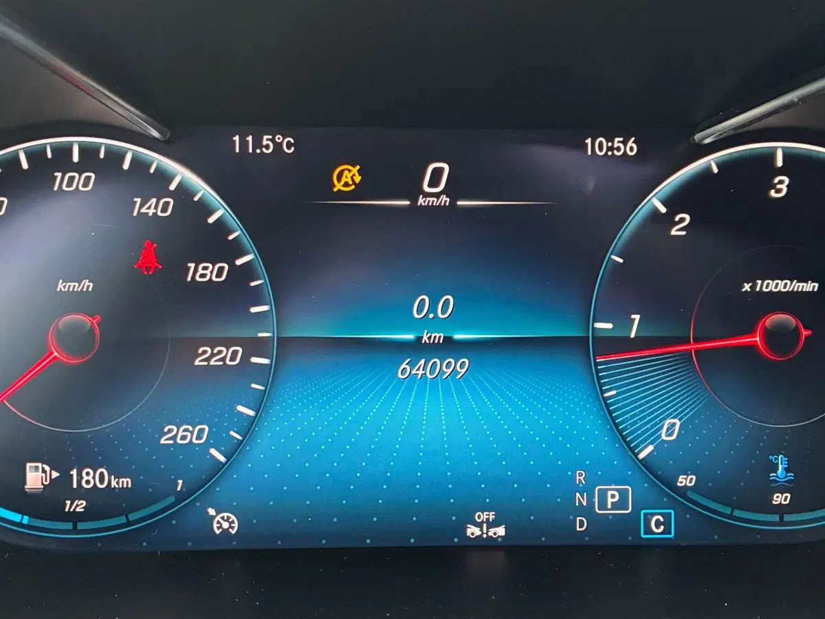 Mercedes-Benz GLC Coupé usata a Chieti (9)
