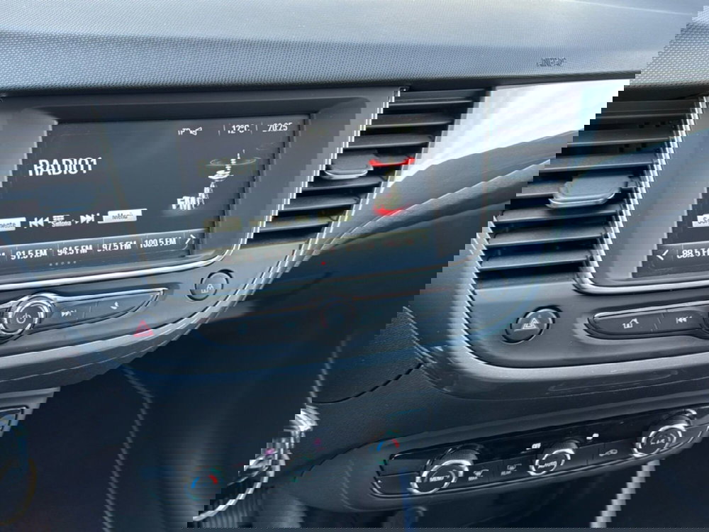 Opel Crossland usata a Ferrara (13)