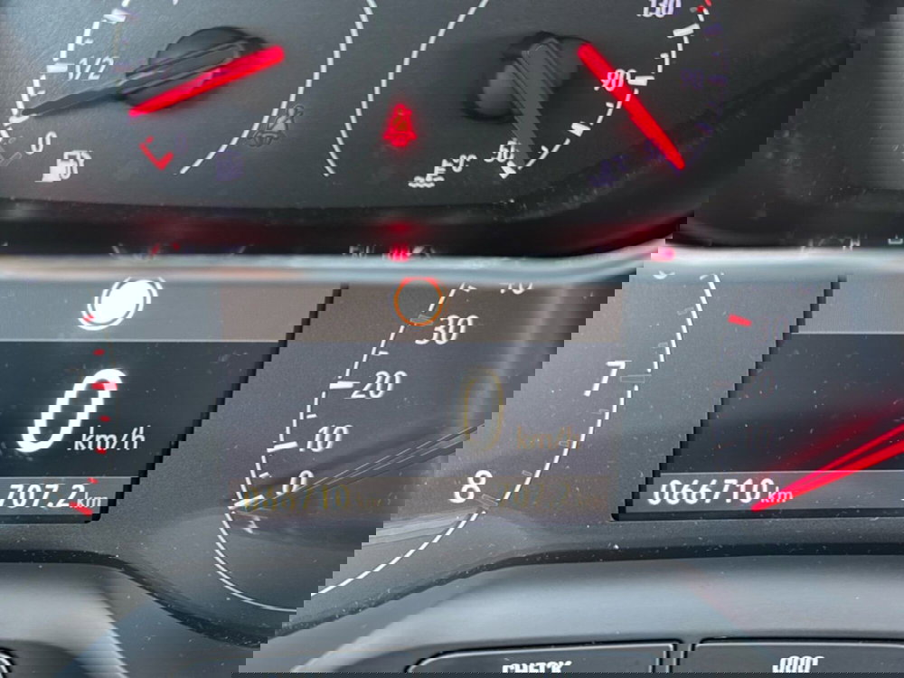 Opel Crossland usata a Ferrara (16)