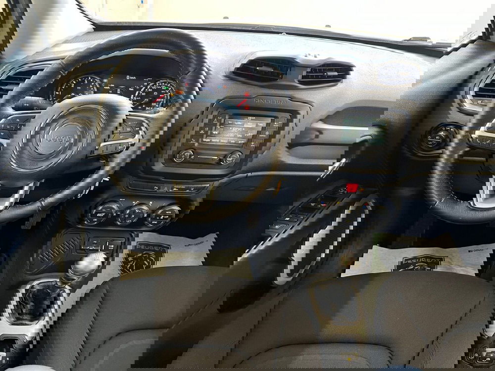 Jeep Renegade usata a Bari (18)