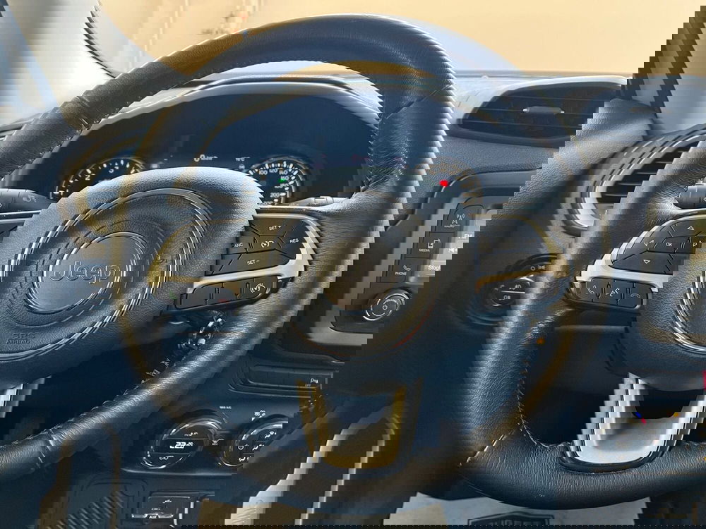 Jeep Renegade usata a Bari (19)