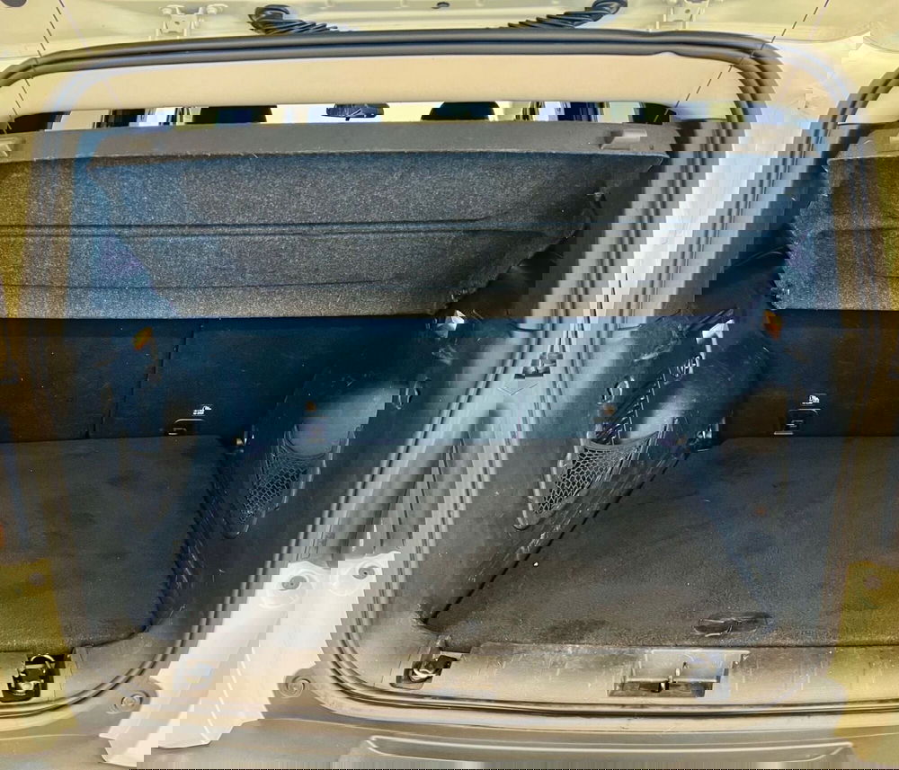 Jeep Renegade usata a Bari (9)