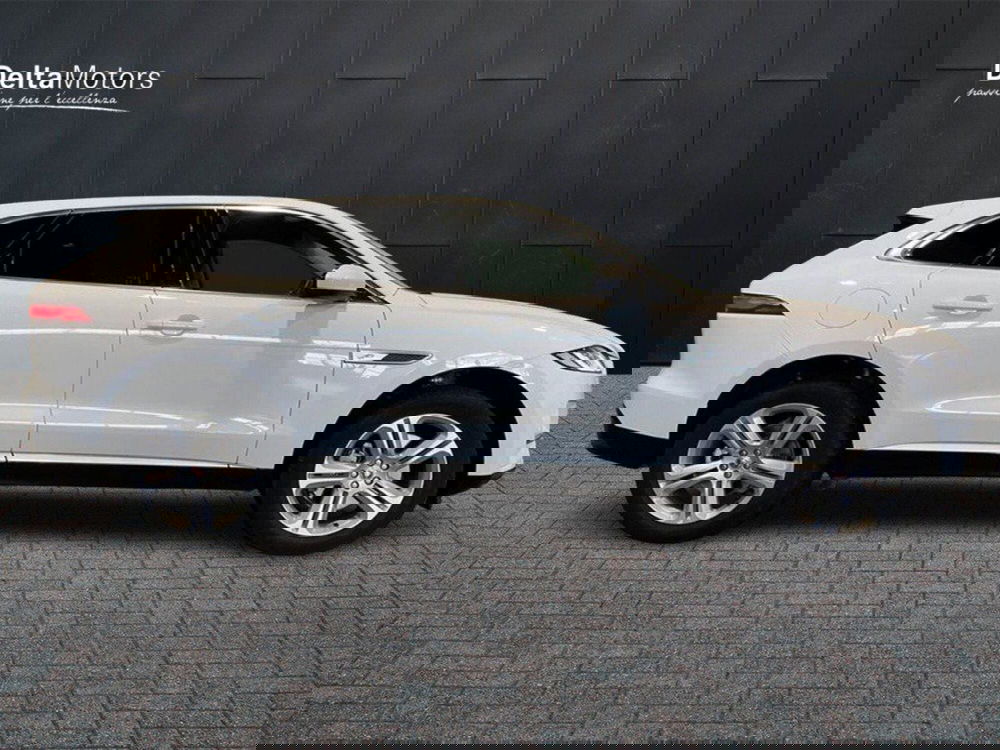 Jaguar F-Pace usata a Macerata (3)