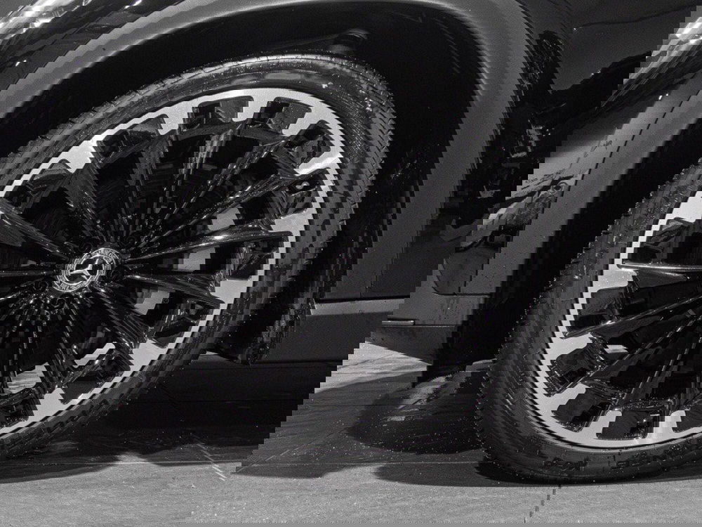 Mercedes-Benz EQE SUV nuova a Ancona (7)