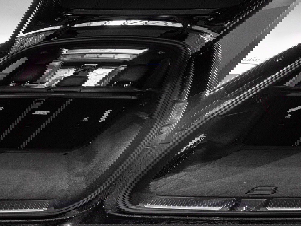 Mercedes-Benz EQE SUV nuova a Ancona (9)