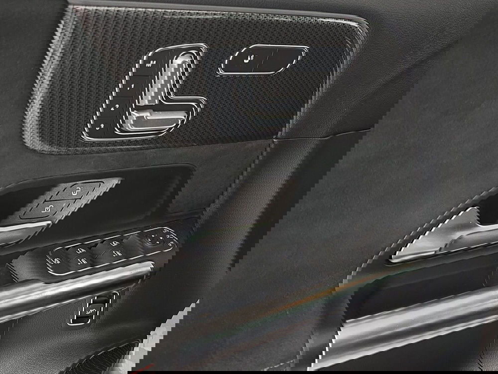 Mercedes-Benz GLA SUV usata a Alessandria (17)