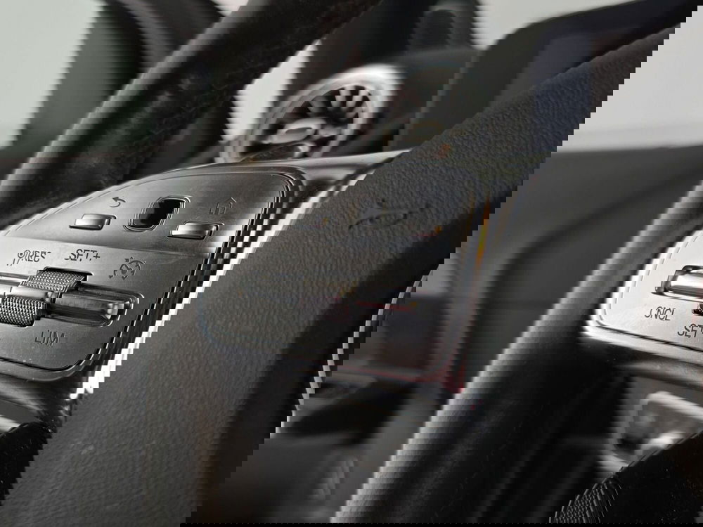 Mercedes-Benz GLA SUV usata a Alessandria (19)