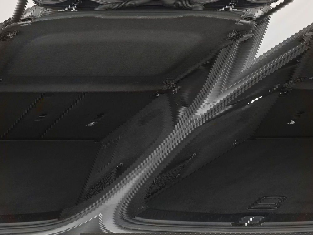 Mercedes-Benz GLA SUV usata a Alessandria (8)