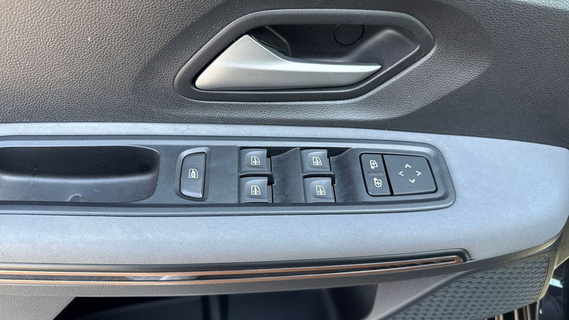 Dacia Sandero usata a Treviso (17)