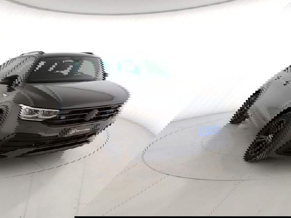 Volkswagen Tiguan usata a Massa-Carrara (4)