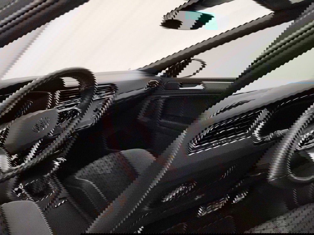 Volkswagen Tiguan usata a Massa-Carrara (8)