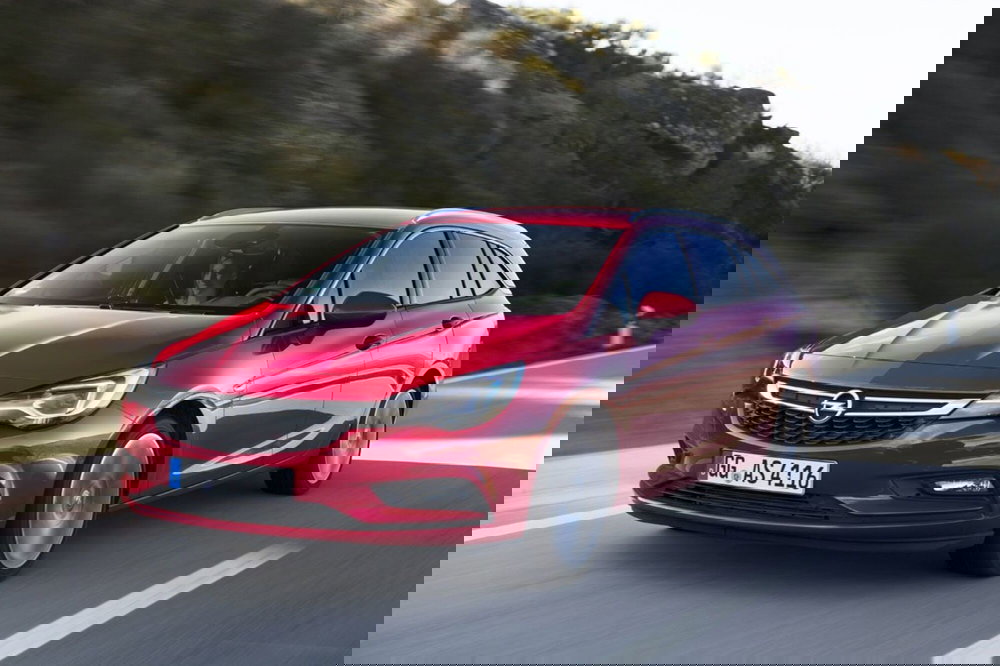 Opel Astra Station Wagon usata a Palermo (2)