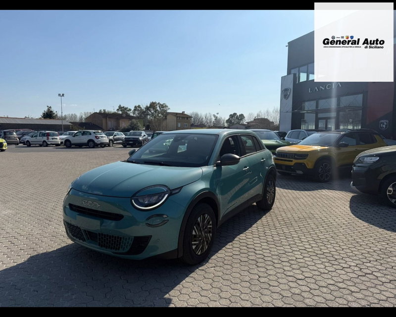 Fiat 600 nuova a Lucca (3)