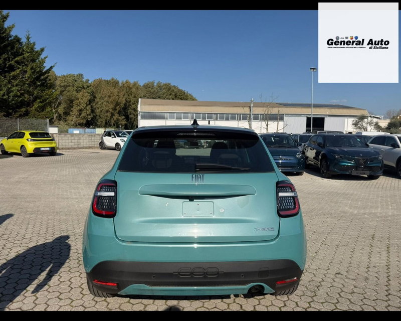 Fiat 600 nuova a Lucca (6)