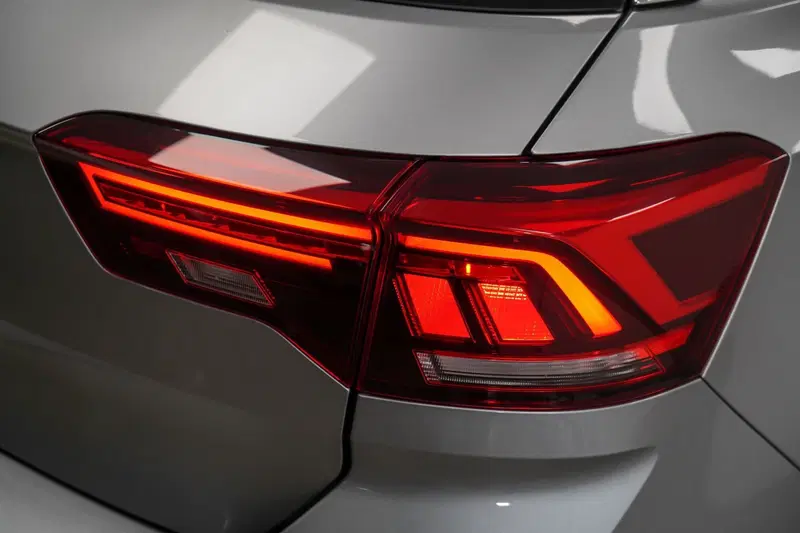 Volkswagen T-Roc usata a Varese (9)