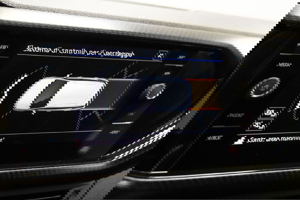 Volkswagen T-Cross usata a Varese (13)