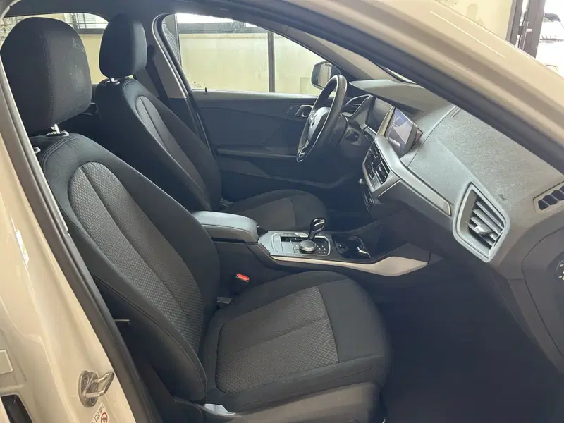 BMW Serie 1 usata a Bari (14)