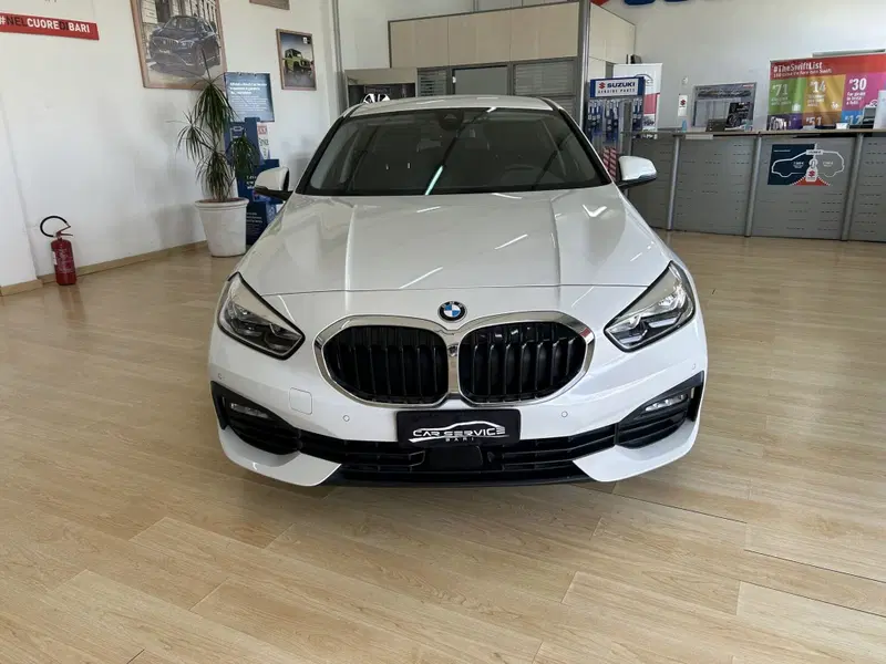 BMW Serie 1 usata a Bari (2)