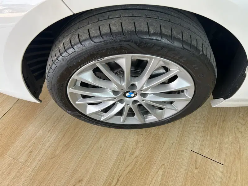 BMW Serie 1 usata a Bari (9)