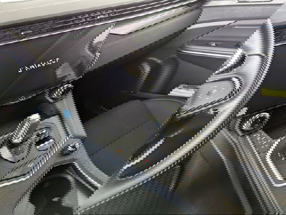 Lynk & Co 01 usata a Pescara (12)