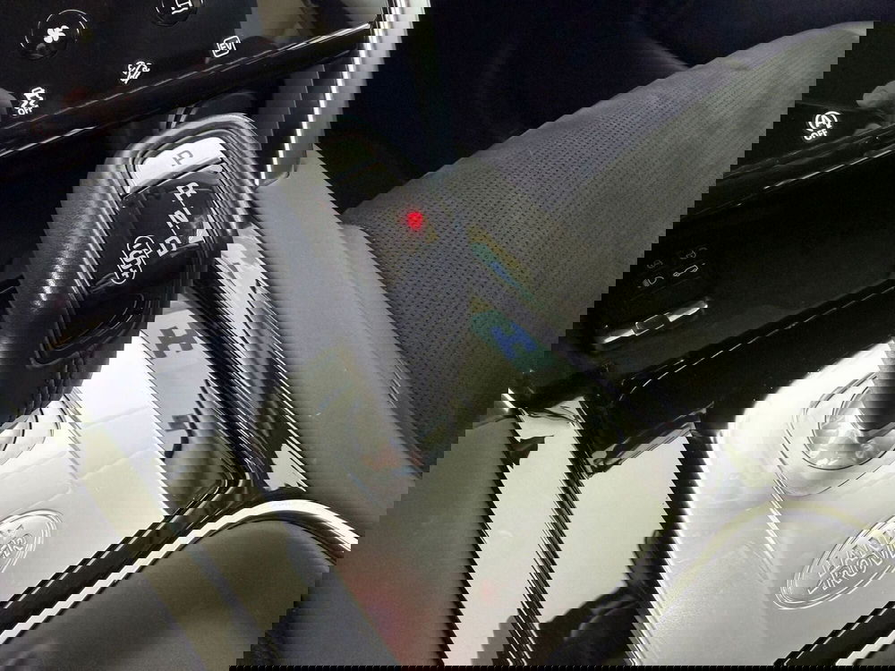 Land Rover Discovery Sport usata a Brescia (18)