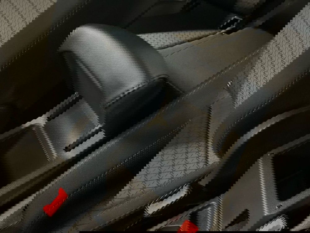 Volkswagen T-Cross usata a Prato (17)