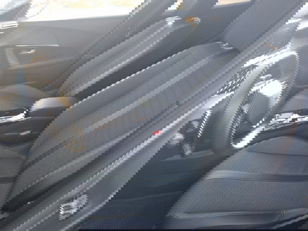 Peugeot 2008 usata a Lucca (7)